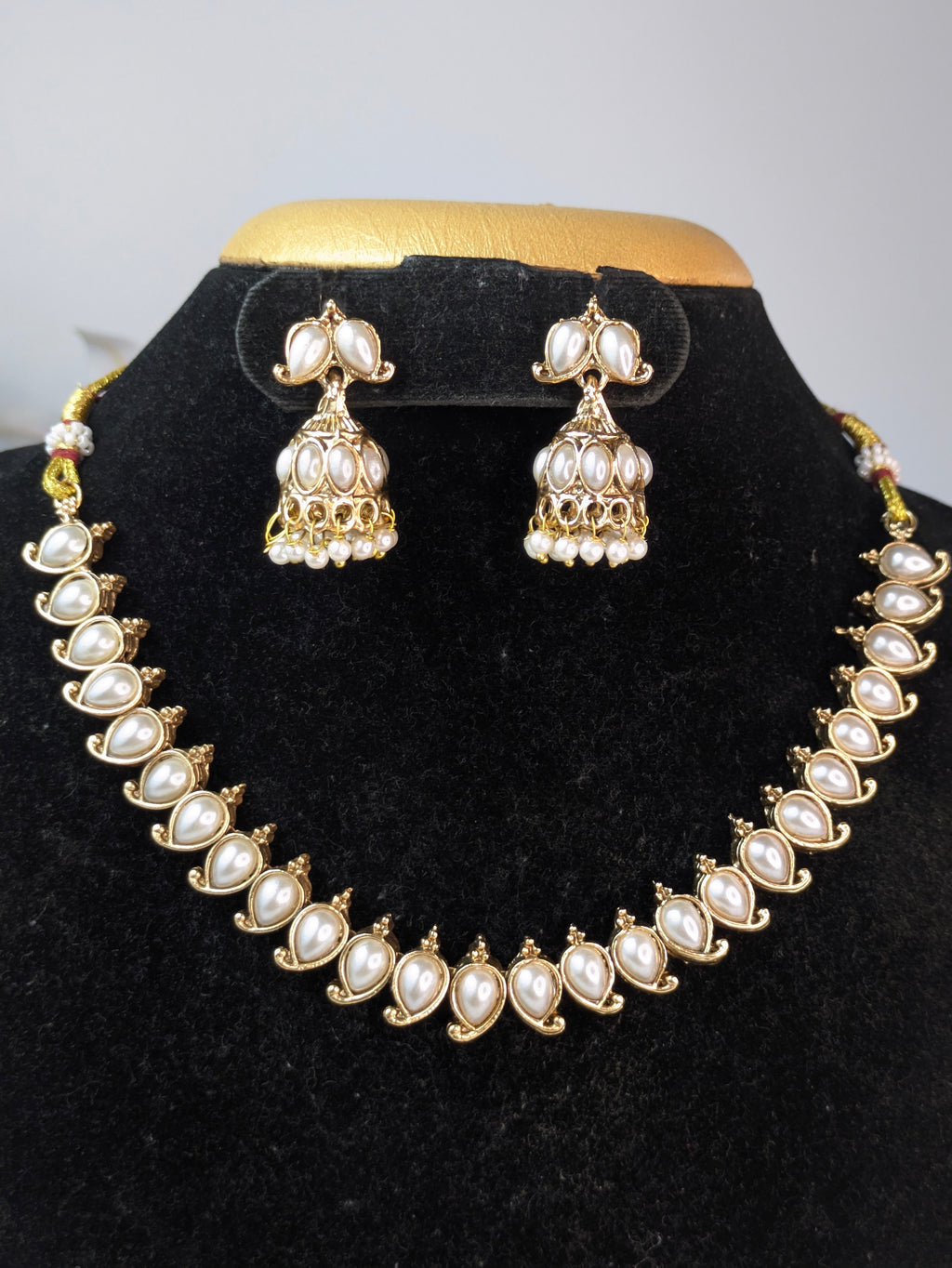 White Mango Necklace