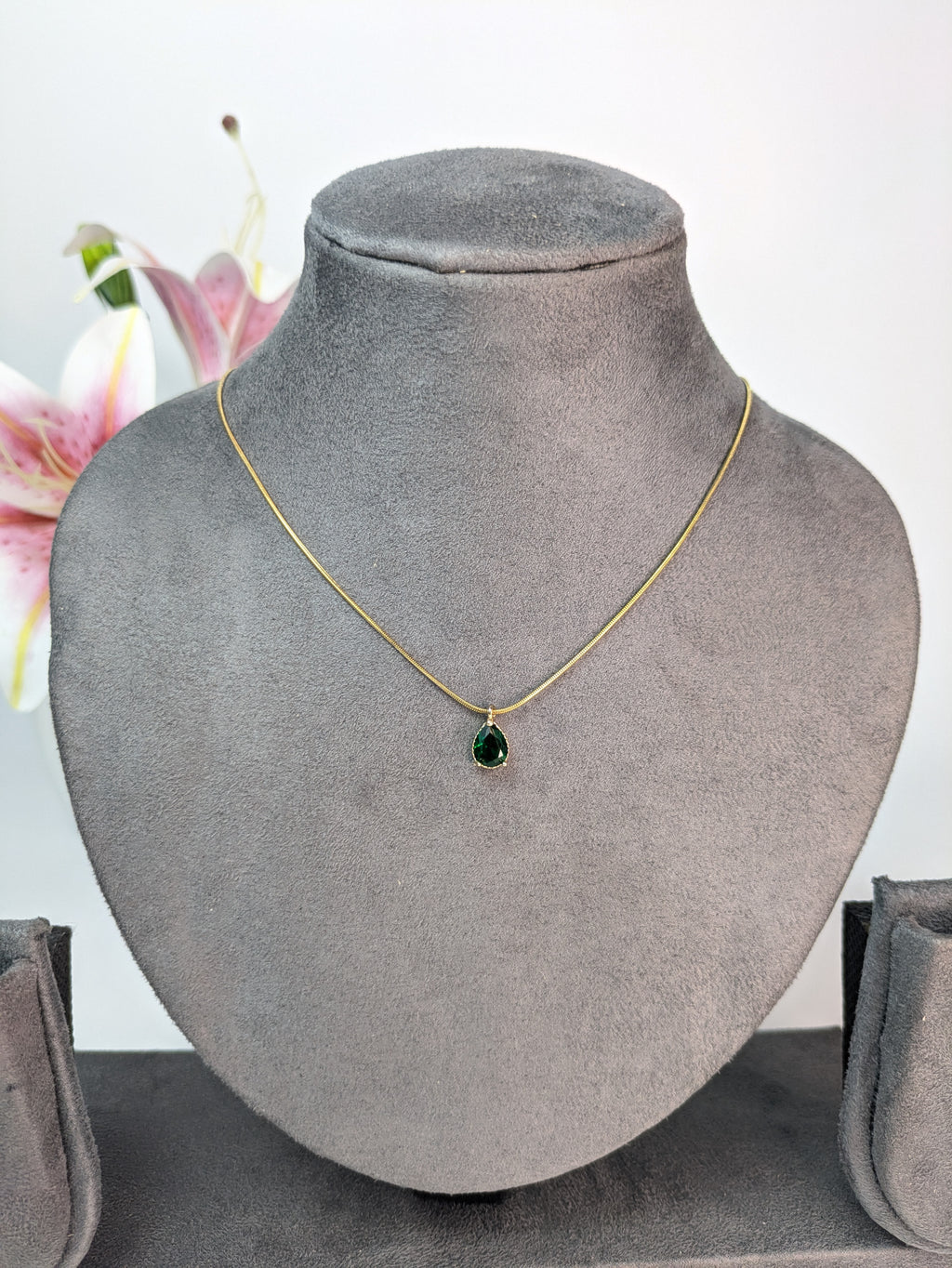 Emerald stone Anti Tarnish Chain