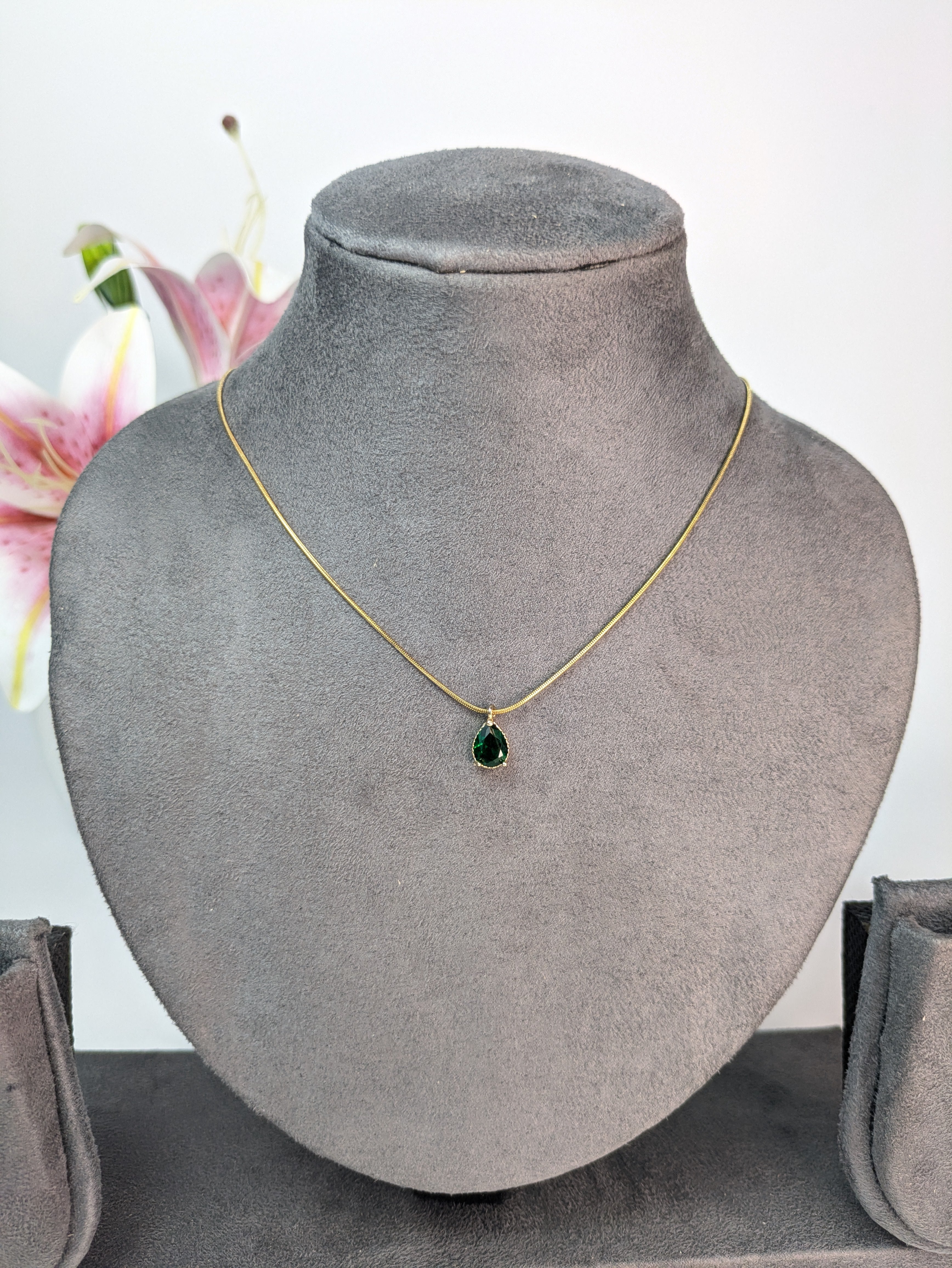 Emerald stone Anti Tarnish Chain