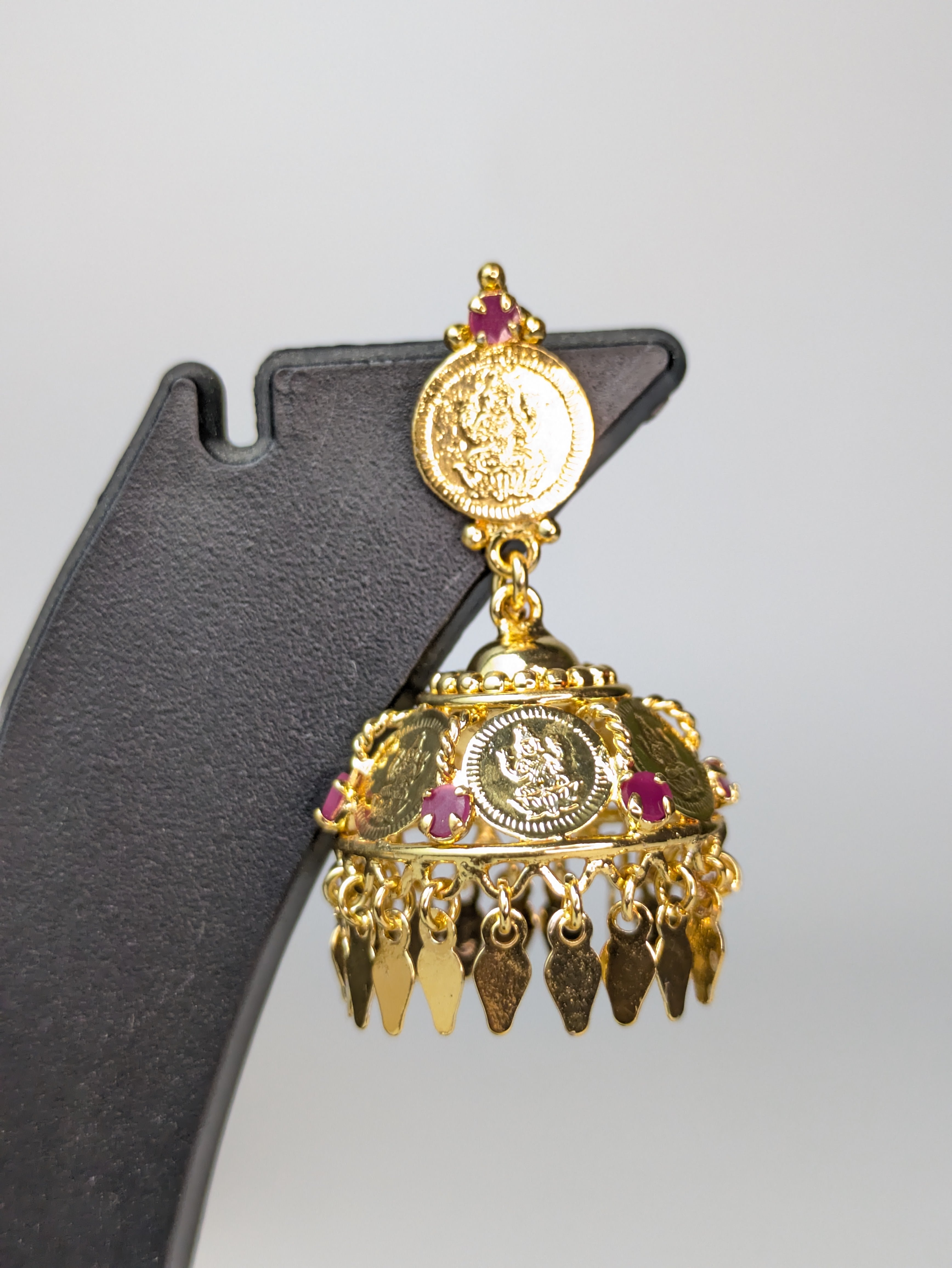 Elakkathali Jhumka
