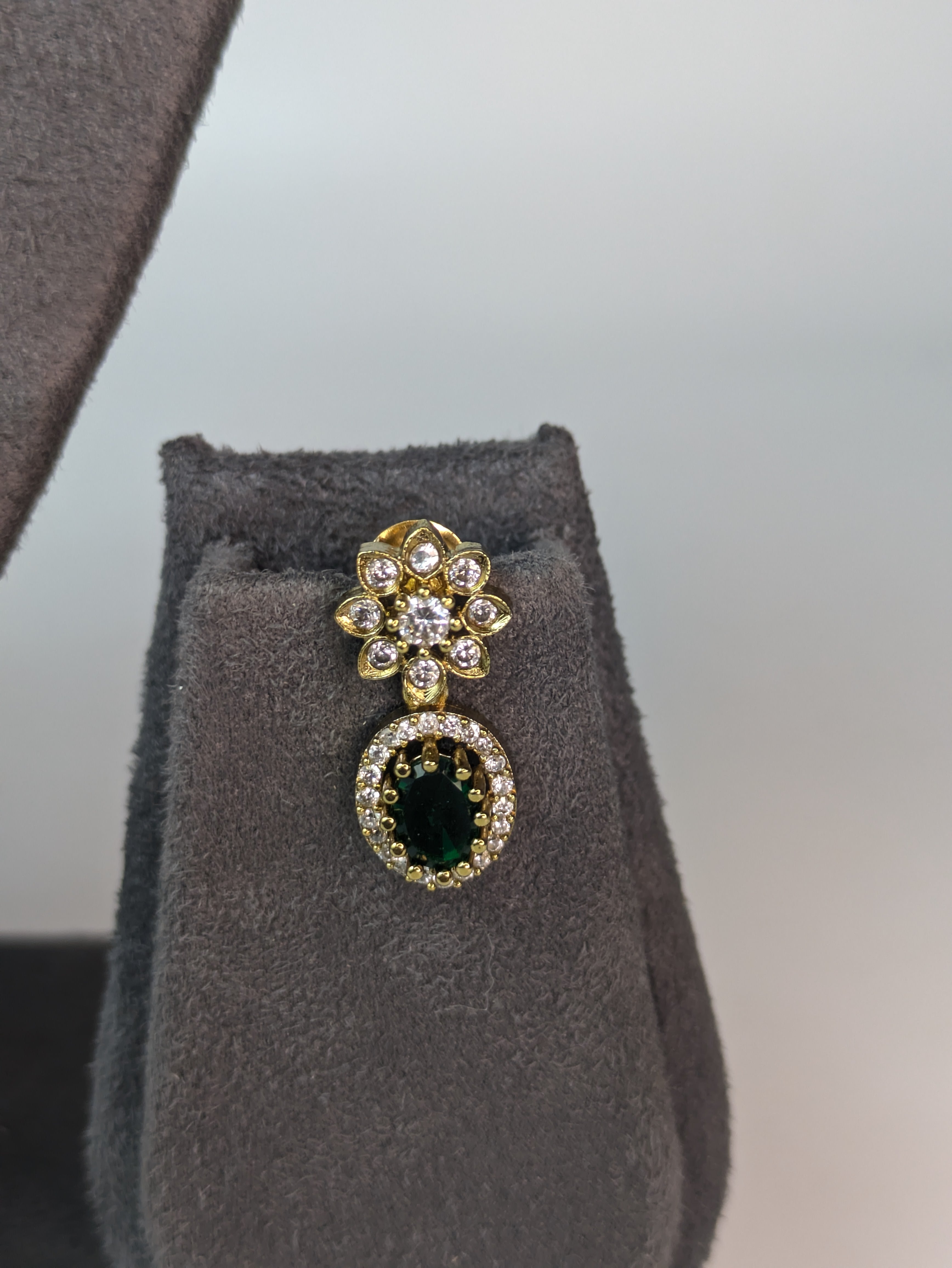 Emerald AD Hasli Necklace