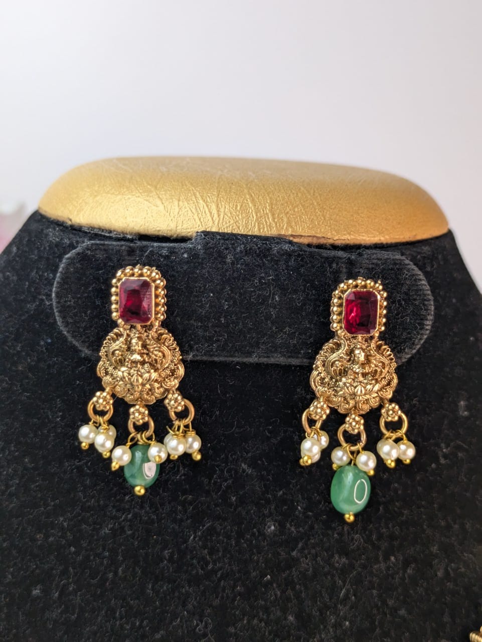 Temple jewelry set